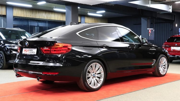 BMW 335