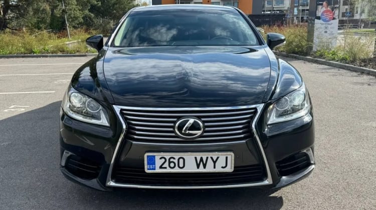 Lexus LS 460 preview