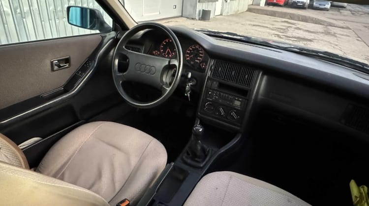Audi 80