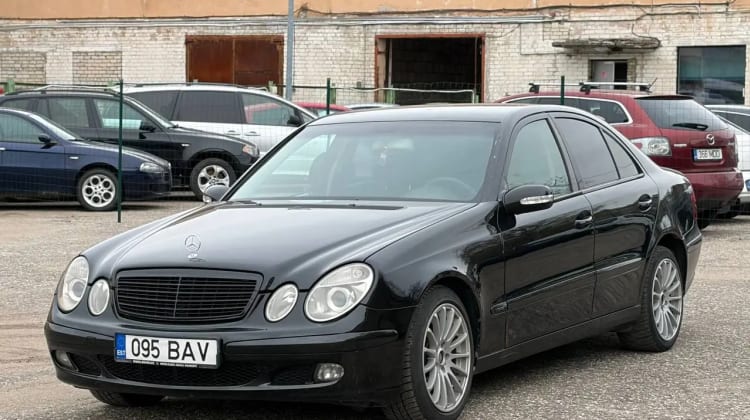 Mercedes-Benz E 220