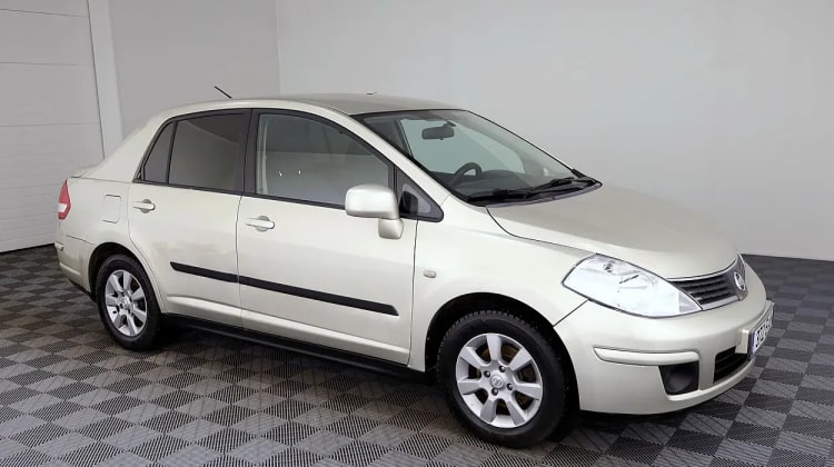 Nissan Tiida