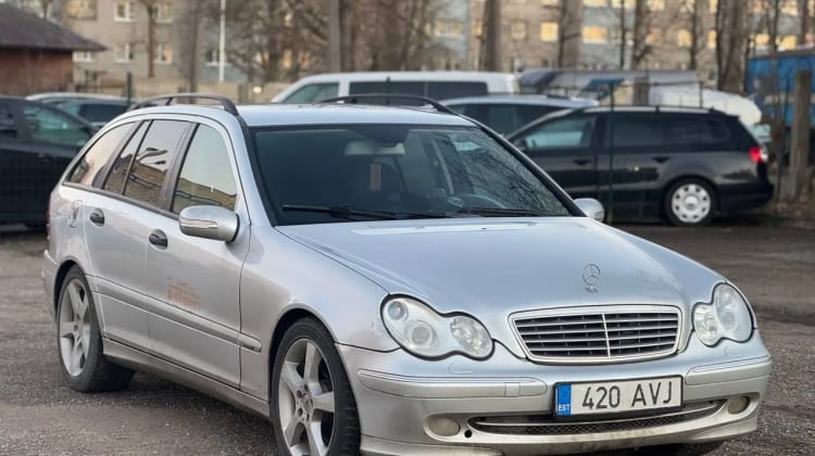 Mercedes-Benz C 220