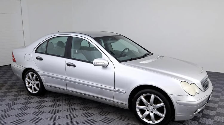 Mercedes-Benz C 240 preview