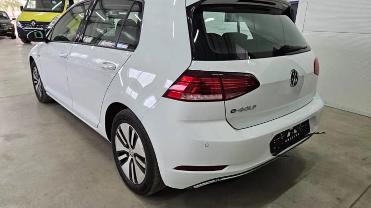 Volkswagen Golf preview