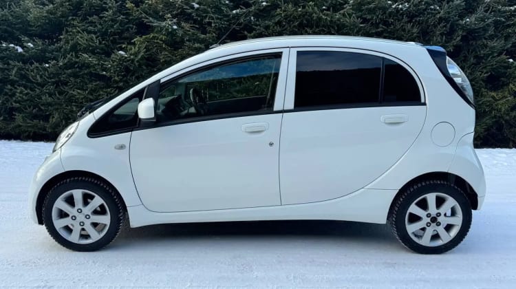 Mitsubishi i-MiEV preview
