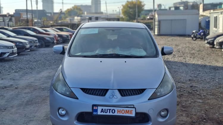 Mitsubishi Grandis