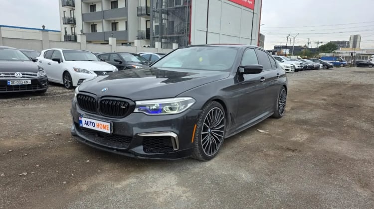 BMW M550