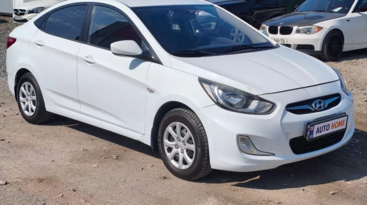 Hyundai Accent preview