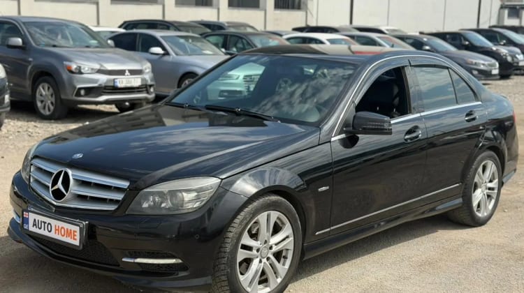Mercedes-Benz C 180