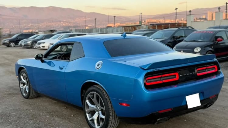 Dodge Challenger