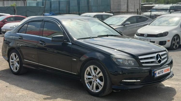 Mercedes-Benz C 180