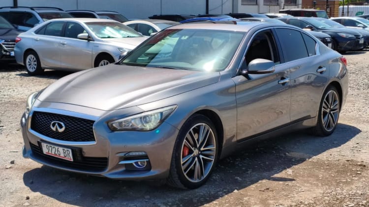 Infiniti Q50 preview