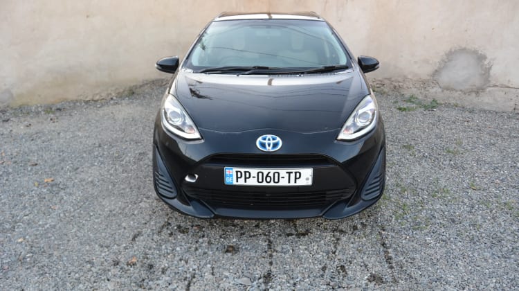Toyota Aqua / Prius c