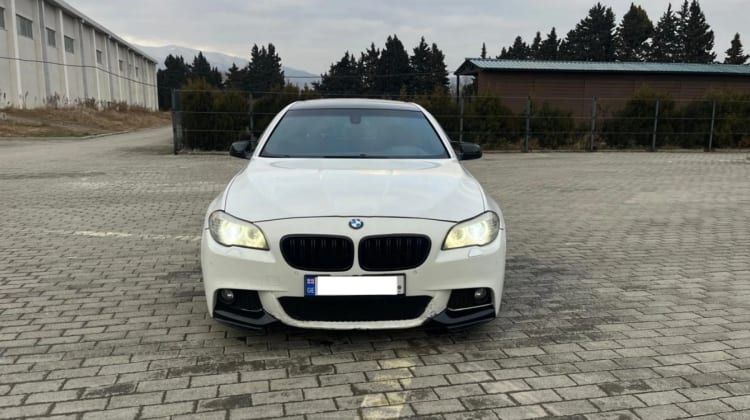 BMW 550