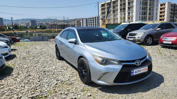 Toyota Camry preview