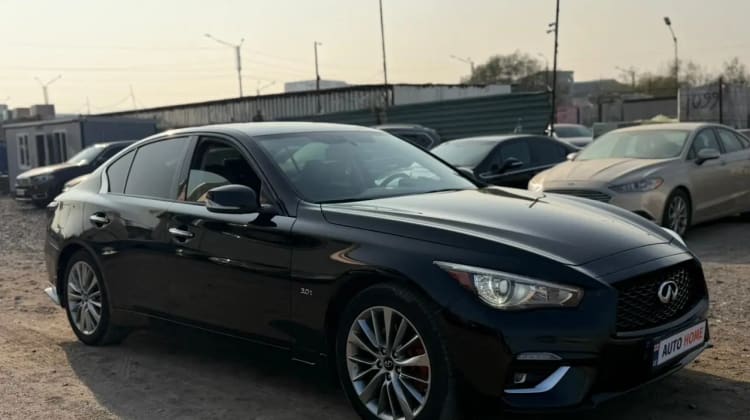 Infiniti Q50