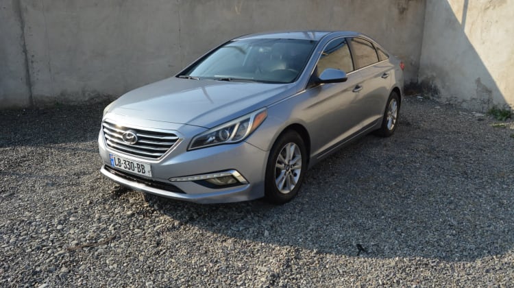Hyundai SONATA