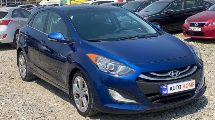 Hyundai Elantra preview