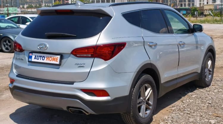 Hyundai SANTA FE
