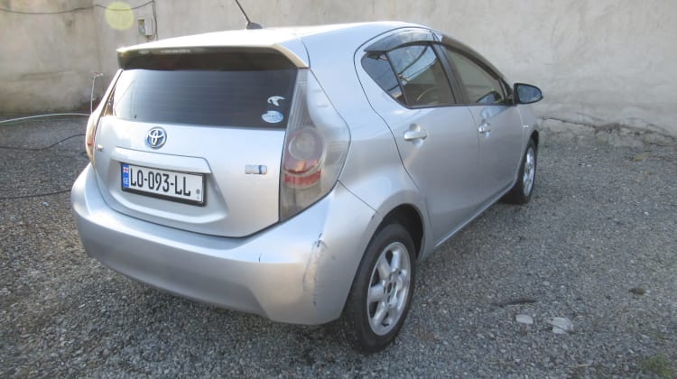 Toyota Aqua / Prius c