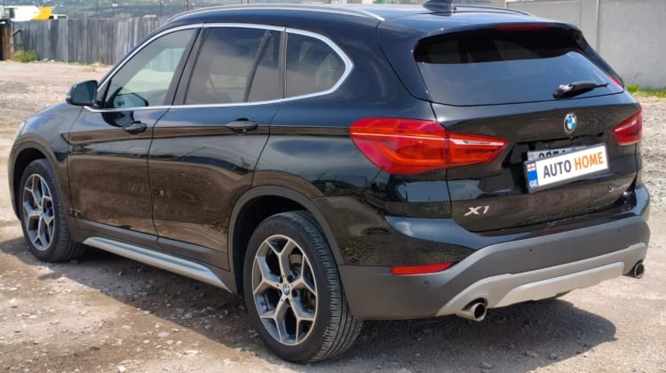 BMW X1