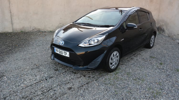 Toyota Aqua / Prius c