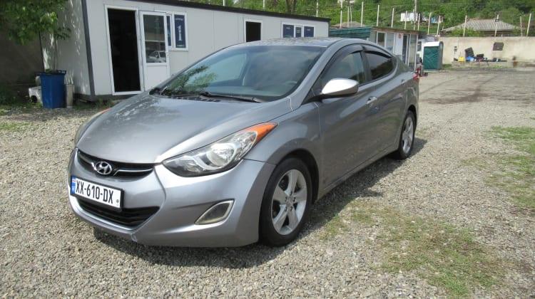 Hyundai Elantra preview