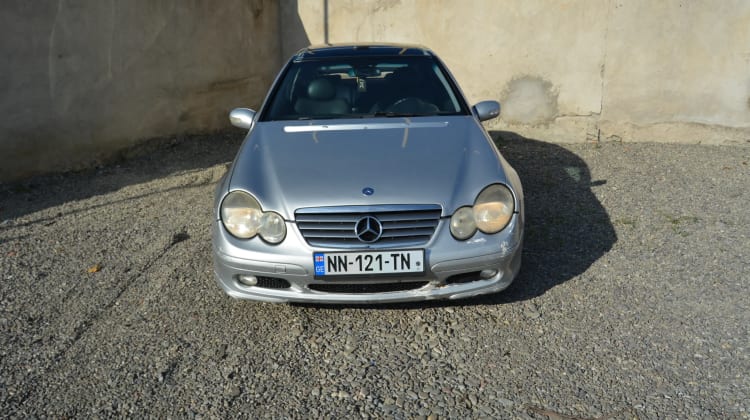 Mercedes-Benz C 230