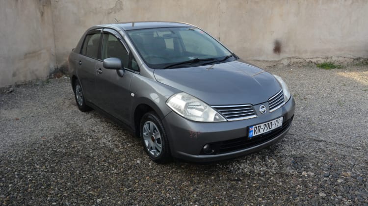 Nissan Latio