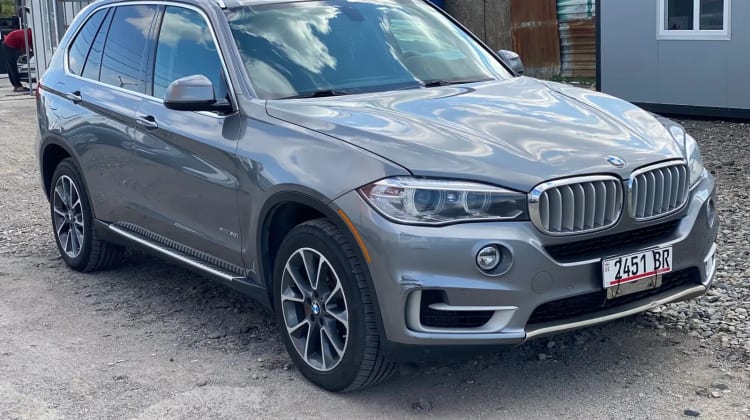 BMW X5 preview