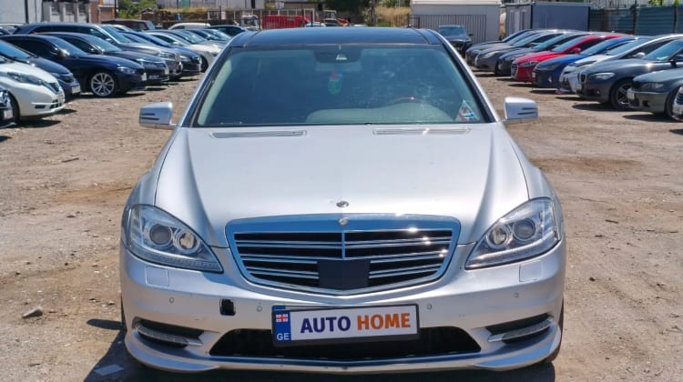 Mercedes-Benz S 550