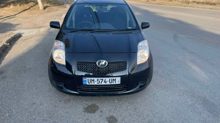Toyota Vitz / Yaris