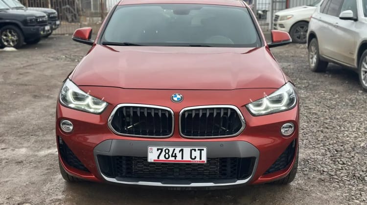 BMW X2