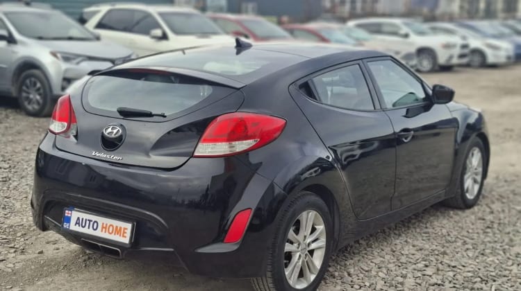 Hyundai Veloster