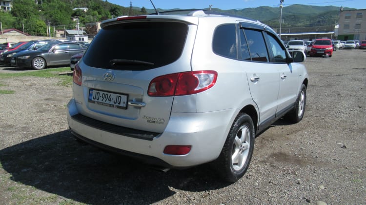 Hyundai SANTA FE