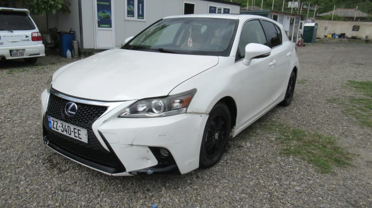 Lexus CT 200h preview