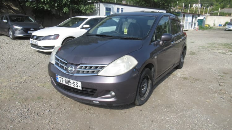 Nissan Tiida preview