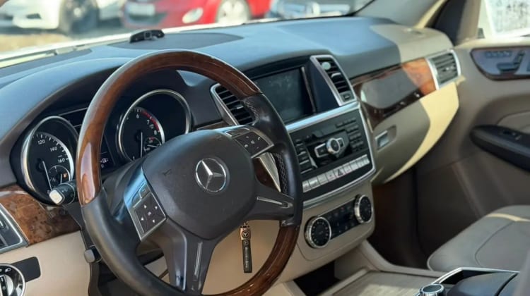 Mercedes-Benz ML 350