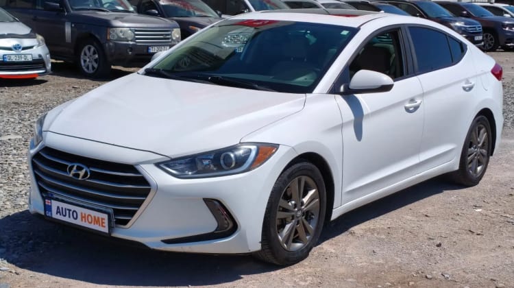 Hyundai Elantra preview