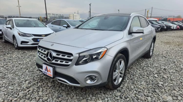 Mercedes-Benz GLA 250