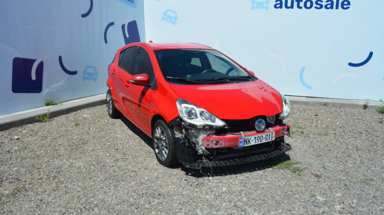Toyota Aqua / Prius c
