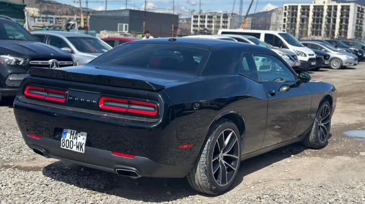Dodge Challenger
