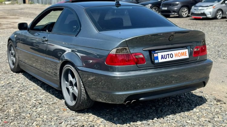 BMW 320