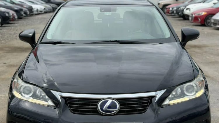 Lexus CT 200h