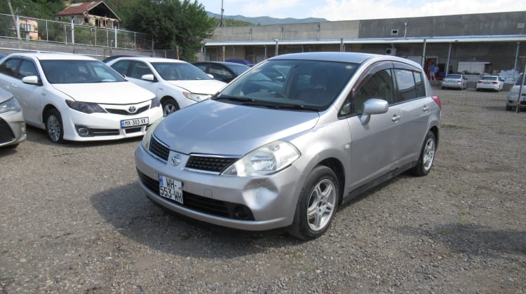 Nissan Tiida preview