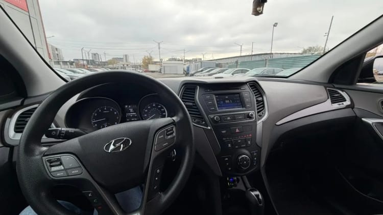 Hyundai SANTA FE