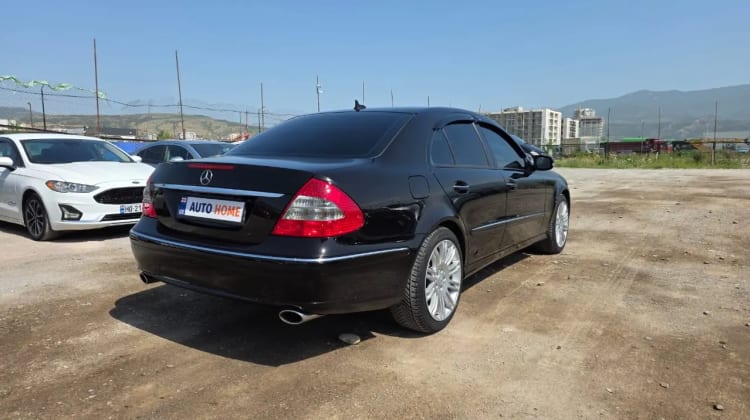 Mercedes-Benz E 350
