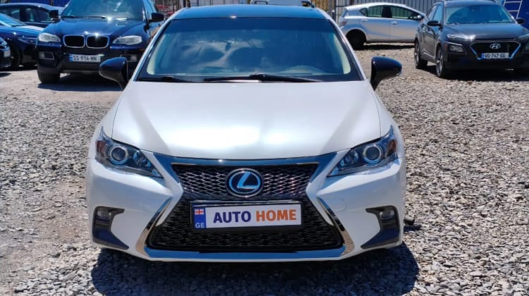Lexus CT 200h