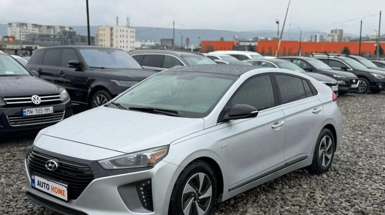 Hyundai IONIQ