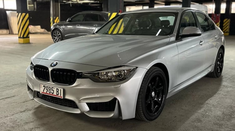 BMW 320 preview